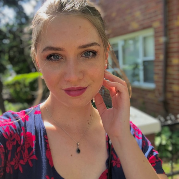 Meet your Posher, Amanda - Picture 13 of 13